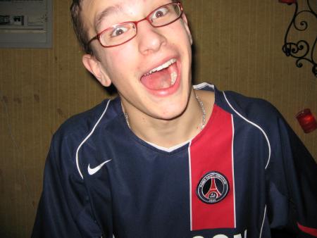mathieu ki fait le guignol...